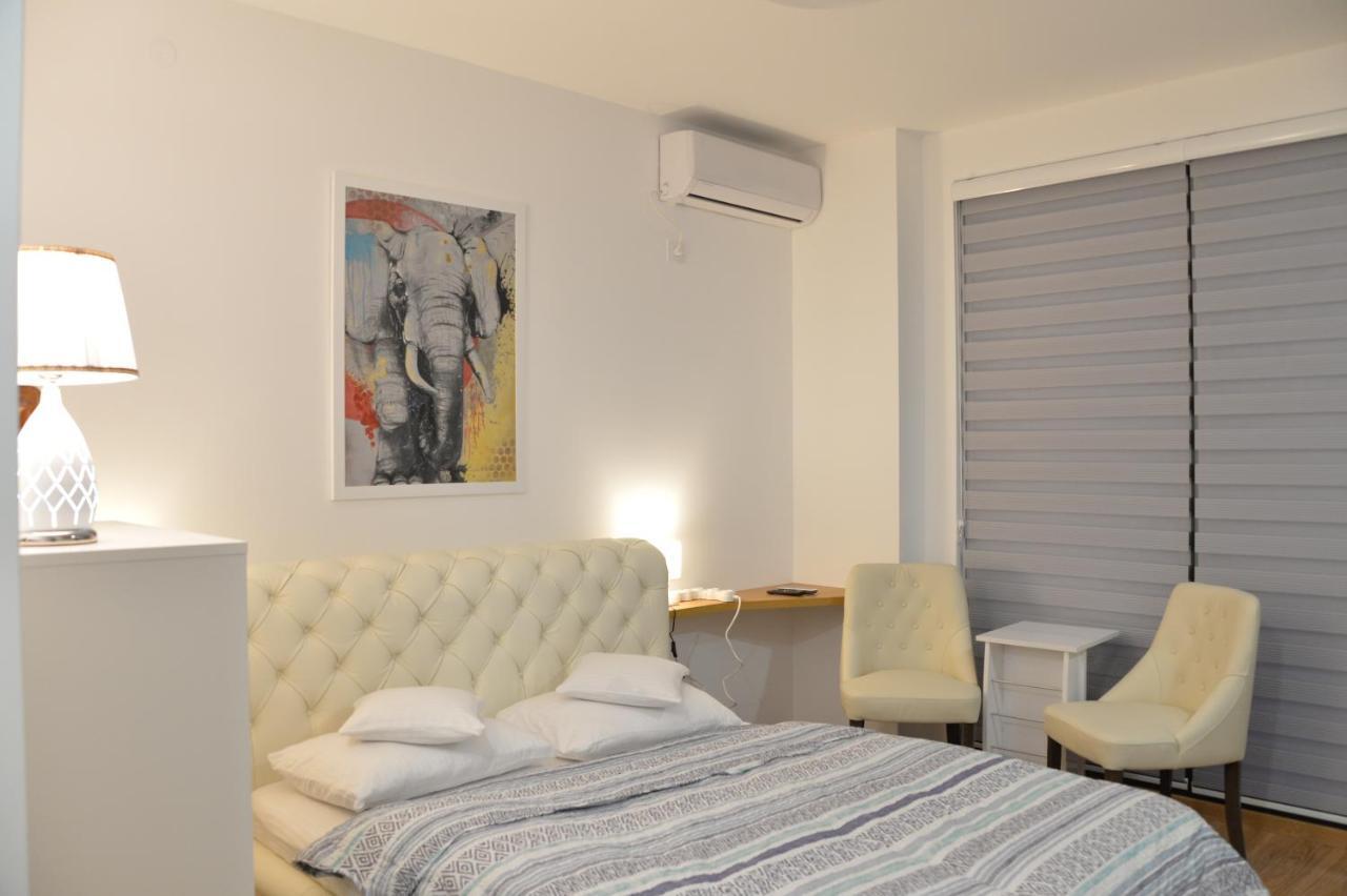 Pupin Palata Business Apartman B5 Novi Sad Extérieur photo